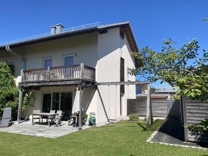 Splendida casa bifamiliare con vista libera fino alle Prealpi   *senza commissioni* – DHH Südostseite