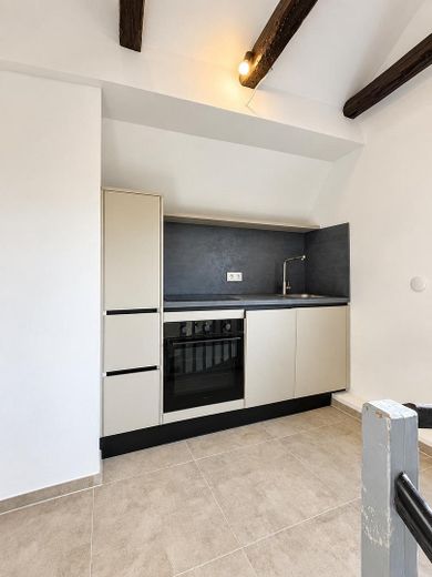 3-Room Attic Apartment | First Occupancy After Renovation – Küche