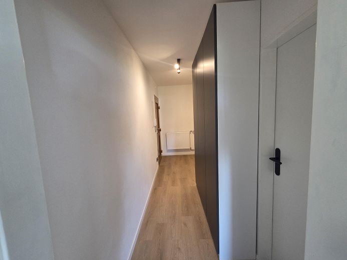 Extra großer Kleiderschrank