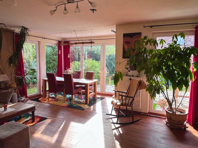 Wohnzimmer mit Wintergarten