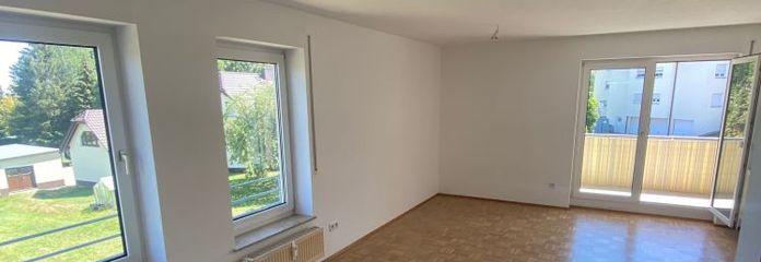 Frei ab 1.11.26 - Bad mit Wanne+Dusche+Fenster / Garage u.v.m.