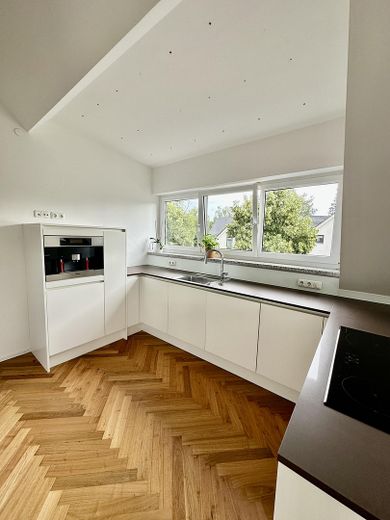 Provisionsfrei - Großzügige, lichtdurchflutete DG-Maisonette Wohnung - Fasangarten - provisionsfrei – Küche