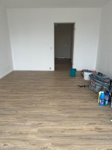 Kapitalanlage (3,76 % Rendite) - 1-Zimmer WHG mit Balkon in Bonn – Poppelsdorf – Wohn- und Schlafzimmer
