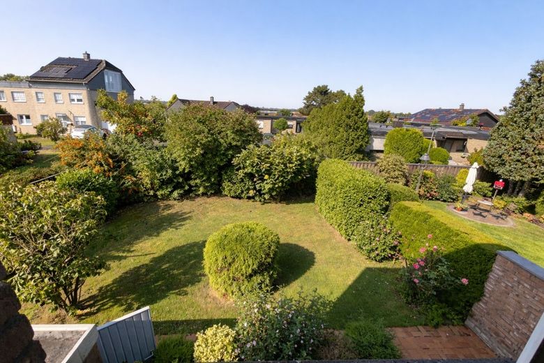 Ihr zukünftiges Zuhause mit Perspektive. Solide vermietet &amp; ideal für Familien in Pulheim-Sinnersdorf – Garten