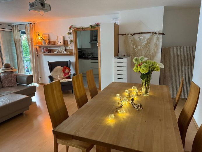 Wohnzimmer (Essbereich)