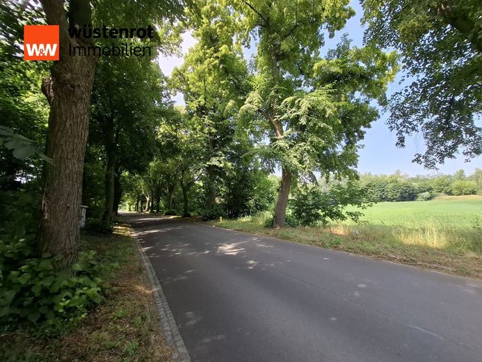 768m² in Klausdorf am Mellensee! Eines der letzten Bauplätze ohne Baumbestand und Seenähe – Allee