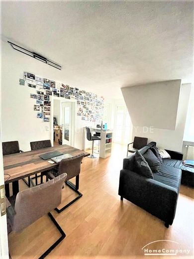 24697 Möbliert/Furnished 3-Zimmer Wohnung mit Loggia in Dresden-Striesen max. 2 Personen – e275f53e26ba33a419319baff98f4b82b3f4de12.jpg