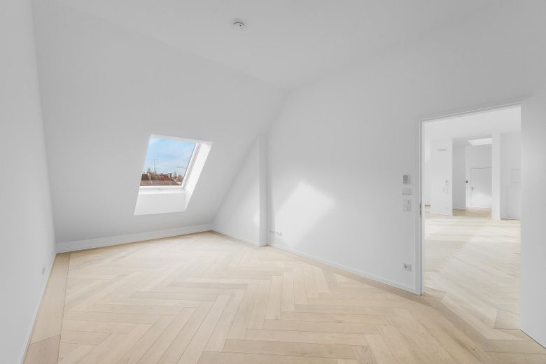 Einzigartige Dachgeschosswohnung mit herrlicher Süd-Dachterrasse zum ruhigen und grünen Innenhof – Schlafzimmer