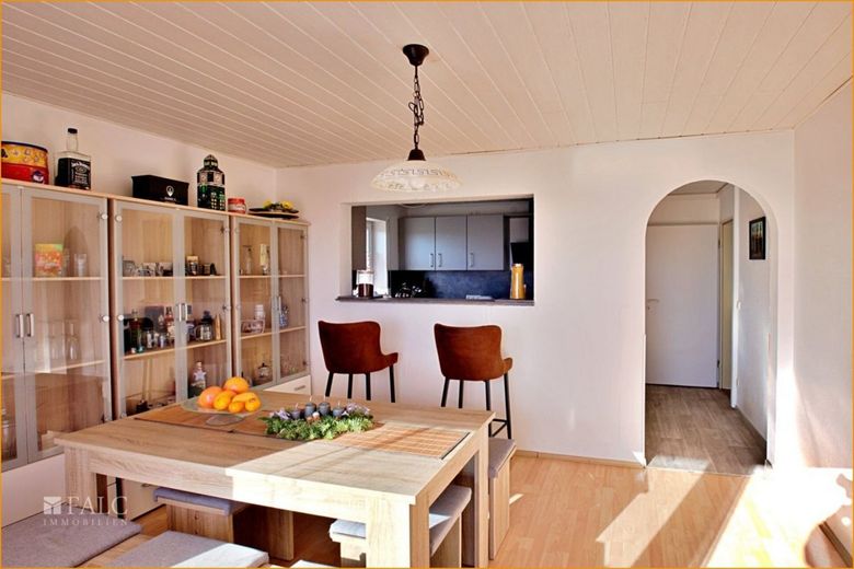 2-Familienhaus + gemütlicher Dachwohnung, vermietet, sehr gepflegt, großer Garten, Kapitalanlage. – Essen