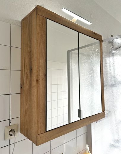 Garderoben­schrank