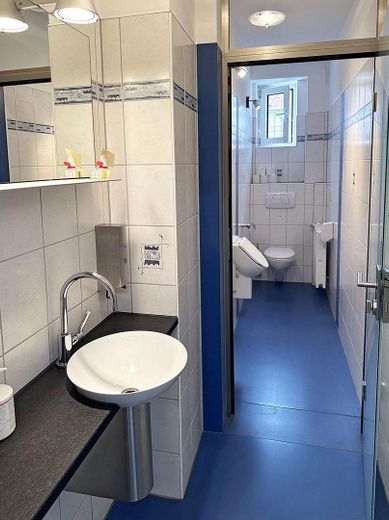 Office / Commercial premises in Fürth city centre – WC