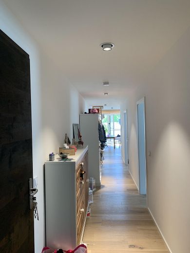 Whg. DG rechts, Entree