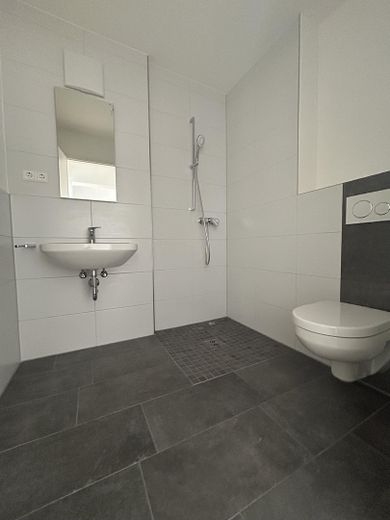 Badezimmer 2