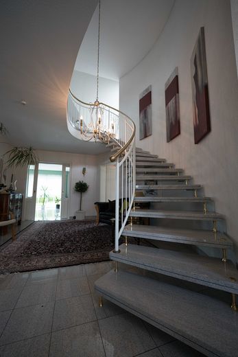 Diele mit Treppenaufgang