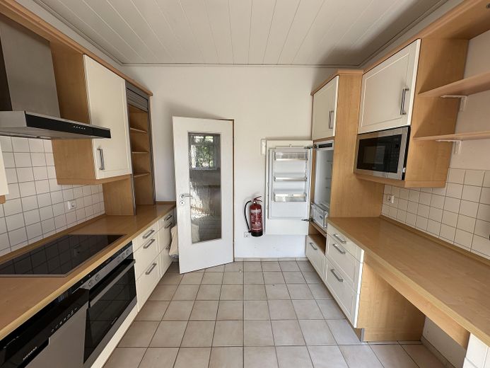 Geräumige 5-Zimmer-Wohnung in Toplage - einziehen und wohlfühlen – Küche