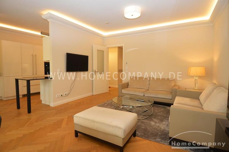 Prima occupazione - appartamento di lusso vicino a 
Ku´Damm con garage sotterraneo – 1eebb1e2aab97d328bbf80bf369215f0b3c217ba.jpg