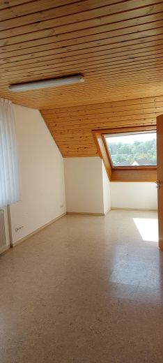Geräumiges Reihenendhaus in WN-Neustadt mit Fernblick – Zimmer 2. OG