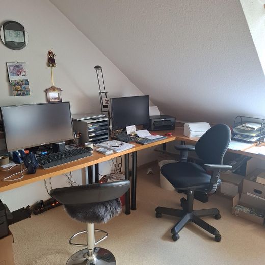 Rechte Seite mit Arbeitsplatz