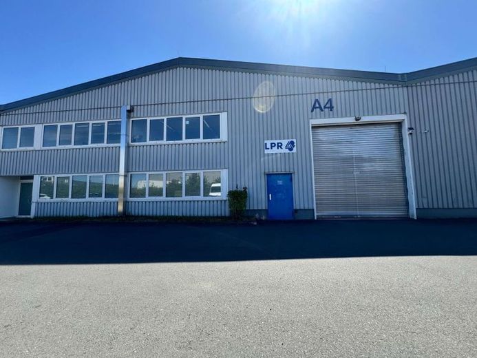 Bureau de 149 m² à louer à Dietzenbach – Photo 1