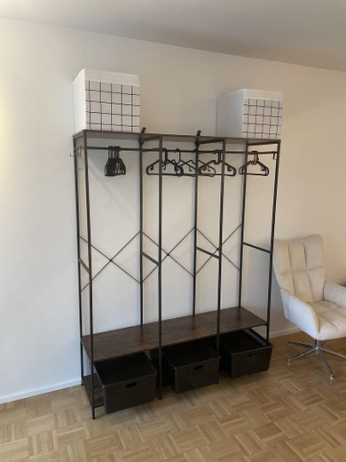 Renoviertes Studio in Bogenhausen nahe Herzogpark – Wohnzimmer/Schlafzimmer