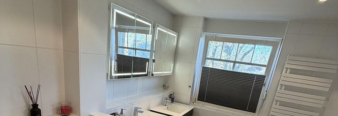 Hauptbadezimmer front