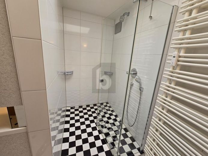 PENTHOUSE SUCHT KAPITALANLEGER – Foto 1