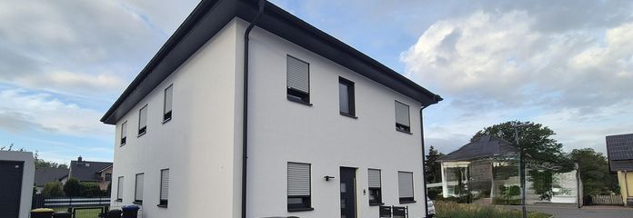 Nieuwbouw! Luxe 8-kamer-twee-onder-een-kaphuis te koop!