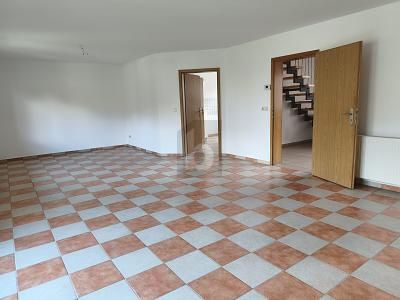 VIVERE NEL VERDE – SPAZIO PER TUTTA LA FAMIGLIA – 1780336085_615f10.jpg