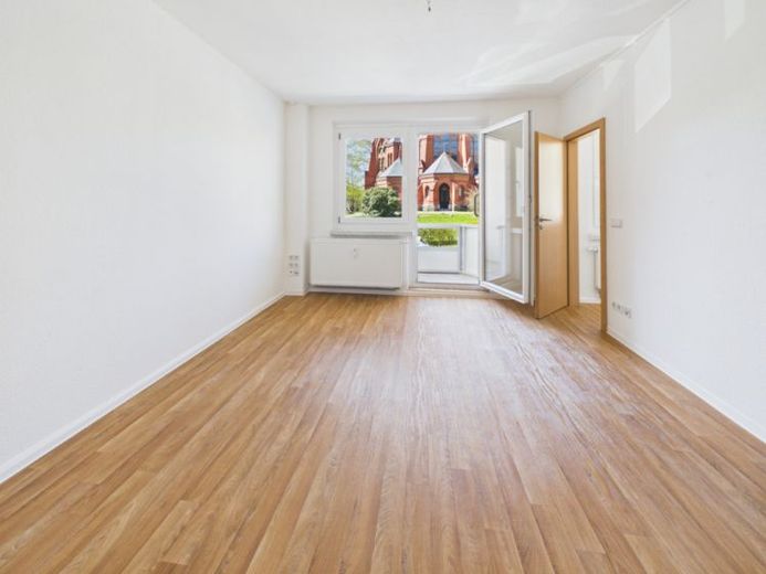 1-Raum-Wohnung im Erdgeschoss mit Balkon auf dem südlichen Sonnenberg – Foto 1