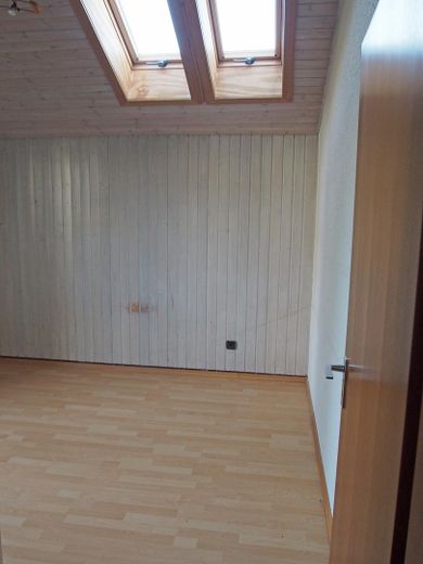 Casa indipendente e spaziosa in una posizione tranquilla e privilegiata (Bietigheim-Lug) – Kinderzimmer 2