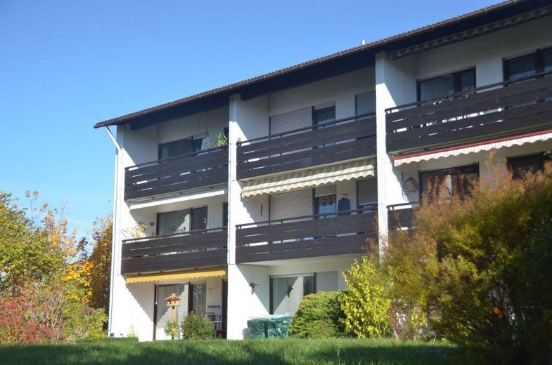 Traumhafte Wohnung mit großem Balkon und Fernblick in Murnau a. Staffelsee – Haus