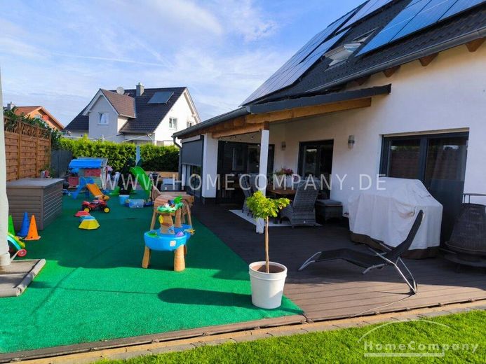 Zeer mooi, comfortabel huis met tuin, ca. 800 m² perceel en dubbele carport – 31bc8f64a99d90aded677188d25c0e9666118fd9.jpg