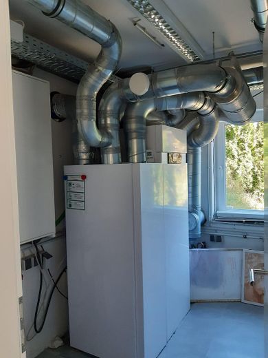 Modernes, zukunftsicheres Effizienzhaus - Wohnen, Arbeiten oder Vermieten - unverbaubare Aussicht – Heizungsraum