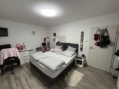 MODERN, ZENTRAL, NEUWERTIG, KÜCHE UND PARKPLATZ – 1766008272_4a87cd.jpg