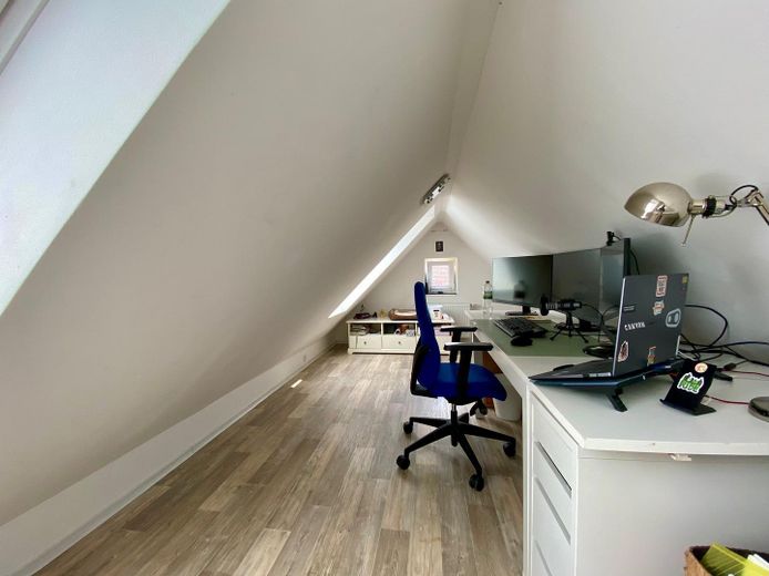 Arbeitszimmer Dachboden