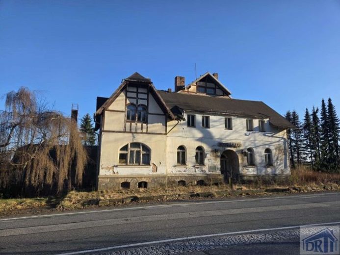 Historisches Kurhaus mit Denkmalstatus – eine Immobilie für Visionäre und Sanierungsprofis – Foto 1