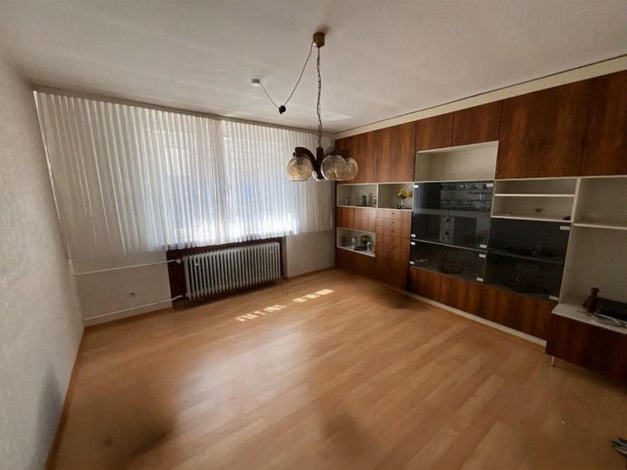 Casa indipendente in posizione centrale con ampio cortile a Mühlheim, senza agenzia immobiliare – Foto 6