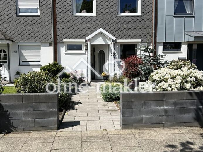 Commission-free terraced house living area 150sqm plot 230sqm Kattenesch – Foto 1