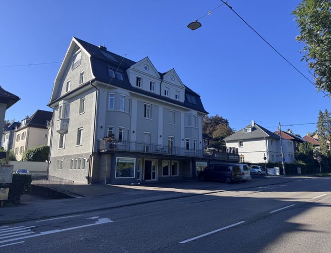 Apartamento de 3,5 habitaciones en Stuttgart-West | Dúplex Kräherwald con balcón y galería – Außenansicht
