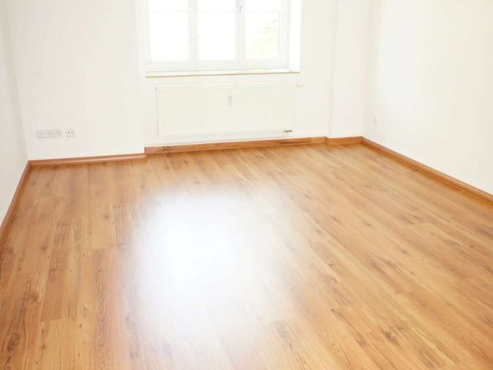 TOP Whg.  - im 2. OG / Balkon an der Küche u.v.m. – Foto 1