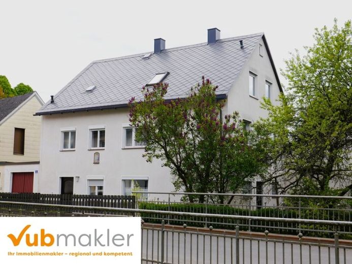 OBNIŻONA CENA! Przestronny dom – interesująca okazja dla rodzin w Pullenreuth – Zdjęcie 1