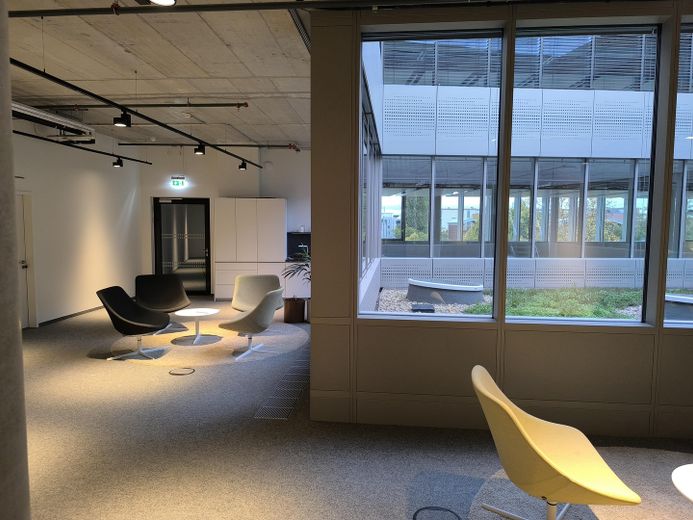 Moderne groß- und kleinteilige Büroflächen in repräsentativer Adresse und Lage – Flur II Mietbereich 12 300m²