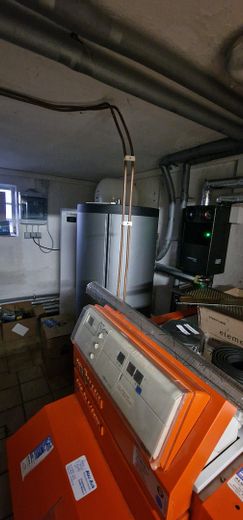 *Traumhaftes Wohnhaus mit  155m2 Wohnfläche,  Garten und Garage – Foto 8