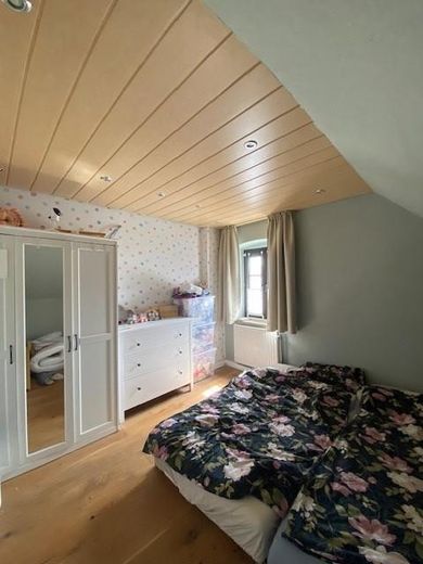 Freistehendes Einfamilienhaus mit viel Charme und sonnigem Garten – Kinderzimmer