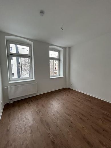 Zweitbezug nach San.! Kompakte 3-Zi. mit Einbauküche, Lam., Lift u. Wanne! – IMG_6497
