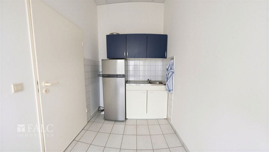 Vermietetes Büroobjekt in 1A‑Lage - sichere Kapitalanlage im Zentrum von Marl – Küche a-i 12 - (KI generiert)