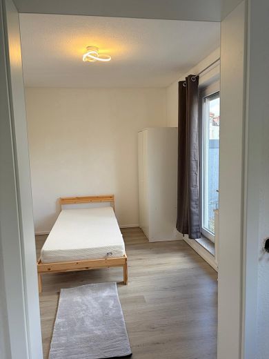 2 WG-ZIMMER in Nürnberg-Schweinau – ab sofort – Zimmer 2