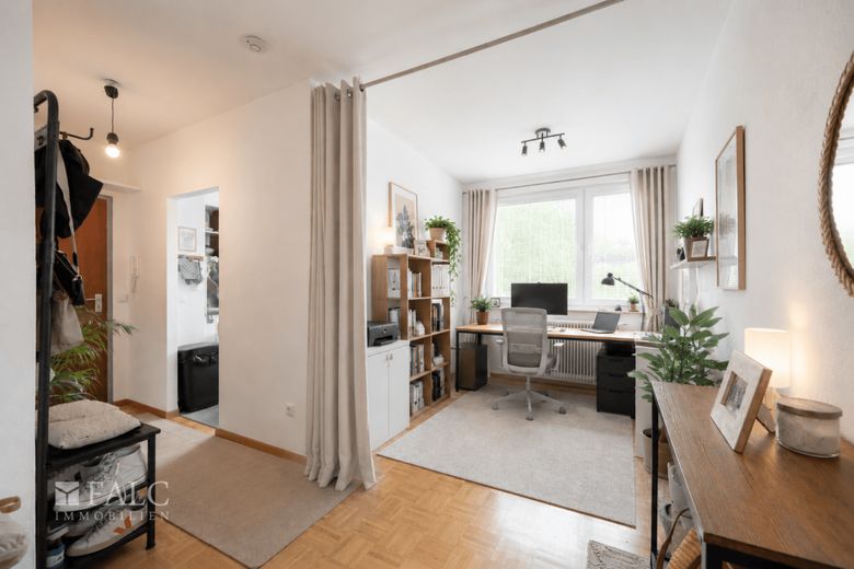 Attraktive Kapitalanlage: Modernes Wohnen mit Weitblick in Neuperlach – Diele - Einrichtungsbeispiel Arbeitszimmer