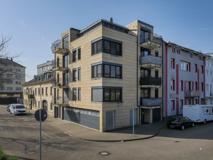 Sichtbare Ecklage, starke Bauqualität, volle Vermietung! – फोटो 1