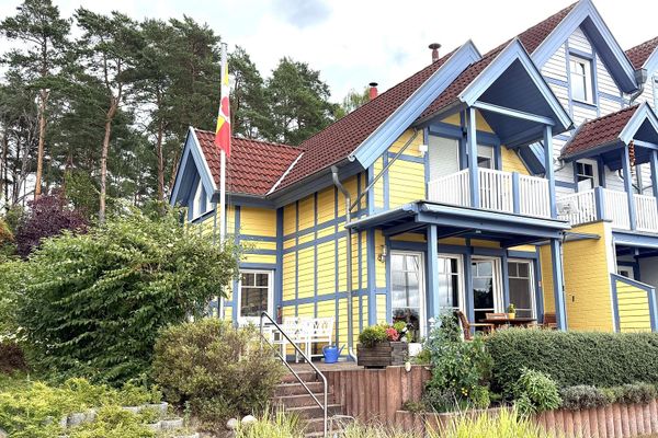 Casa de vacaciones con embarcadero propio en Hafendorf Rheinsberg